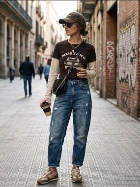 Blanco Bundle of Vintage Mustang design Long Tee layered with Short Tee M